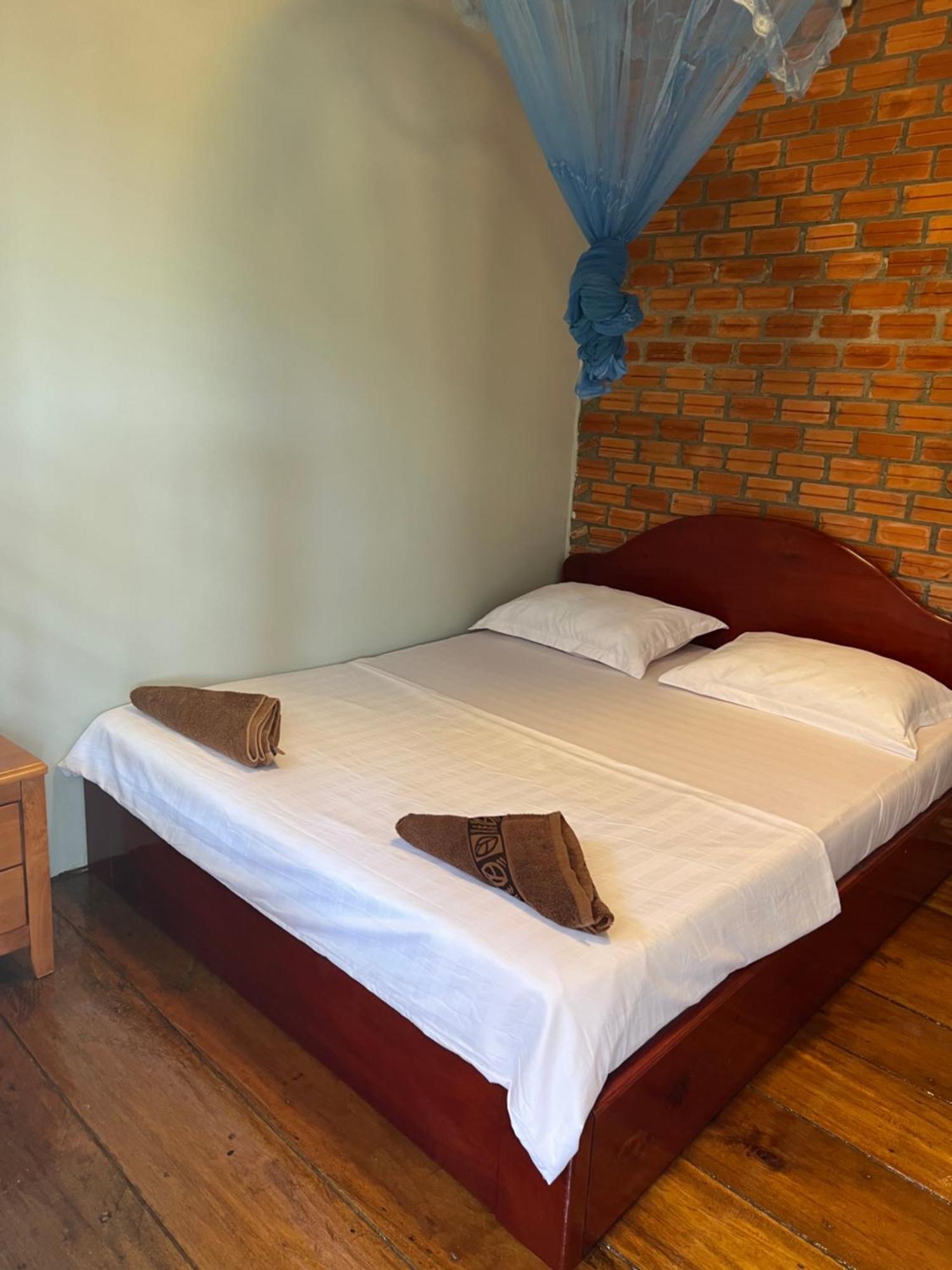 Ing Ing Guesthouse Koh Rong Sanloem Exteriör bild