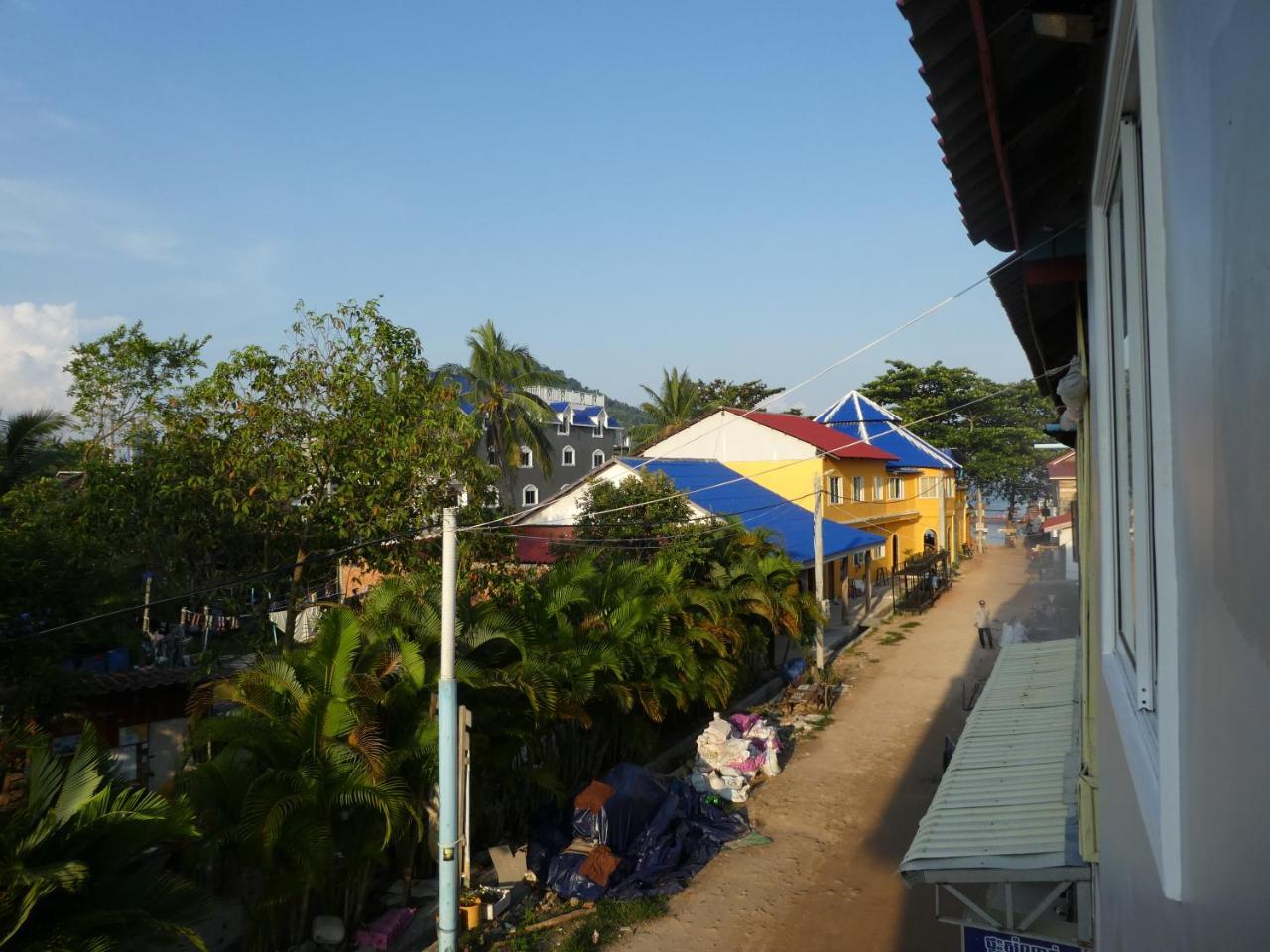 Ing Ing Guesthouse Koh Rong Sanloem Exteriör bild